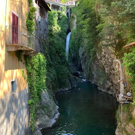Il Masso Grasso Lake Como Nesso
